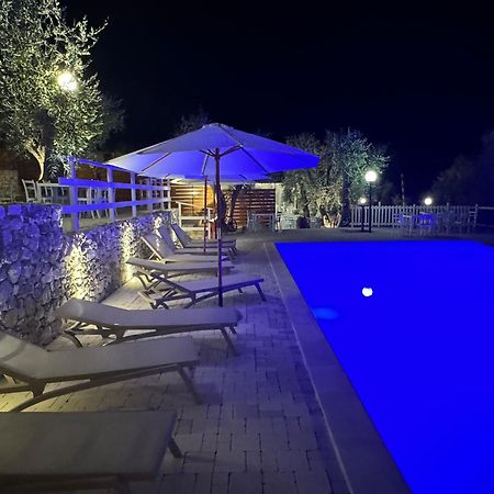 Village Valle D'Oro Aparthotel ซาน เมนาโย ภายนอก รูปภาพ