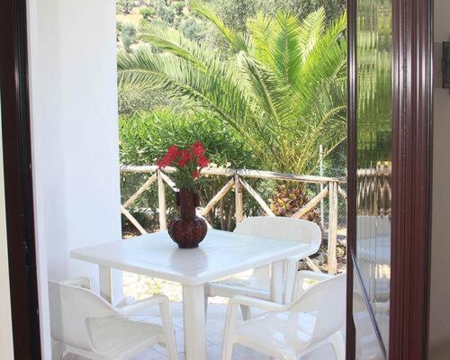 Village Valle D'Oro Aparthotel ซาน เมนาโย ภายนอก รูปภาพ