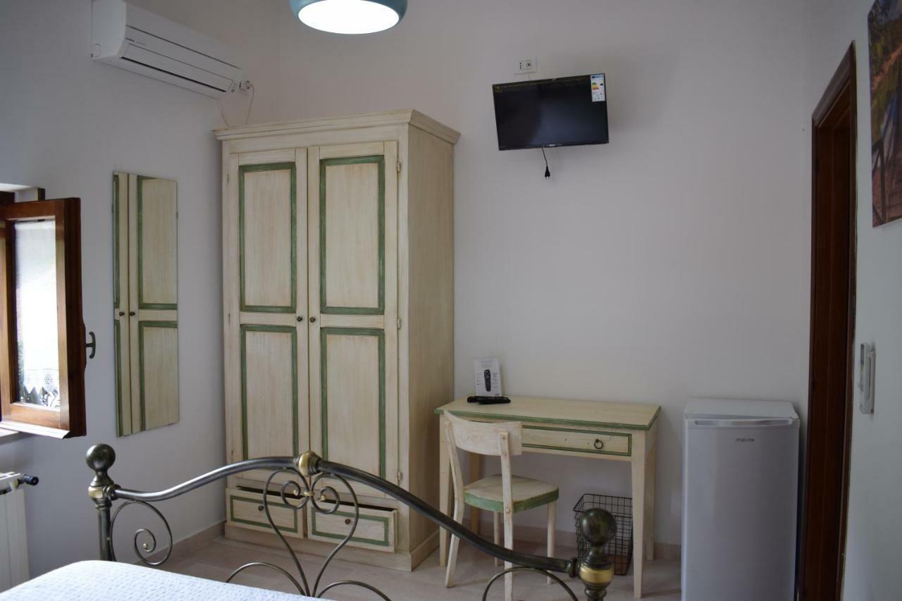 Village Valle D'Oro Aparthotel ซาน เมนาโย ภายนอก รูปภาพ